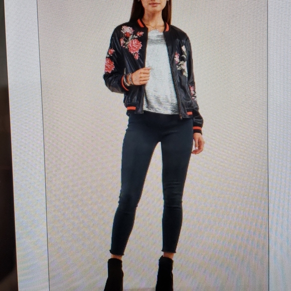 (SOLD OUT) Leather Bomber Jacket - Picture 3 of 3